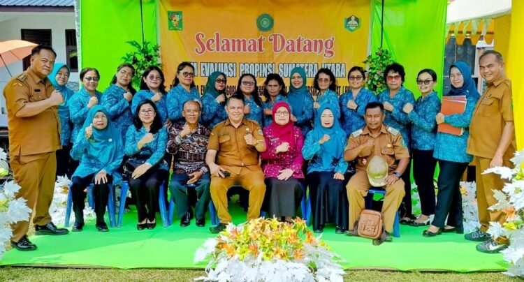 Tim Evaluasi Desa Binaan Prov. Sumut Kunjungi Nagori Percontohan PHBS di Kabupaten Simalungun