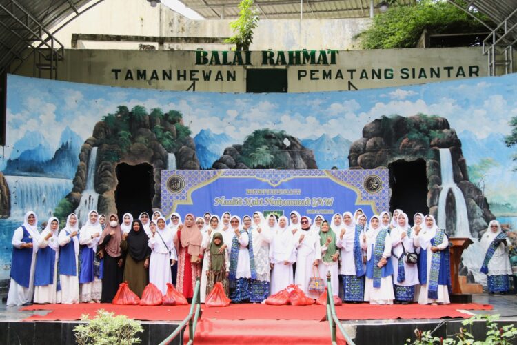 dr Susanti Dewayani SpA Hadiri Peringatan Maulid Nabi Muhammad SAW 1446 H BKMT
