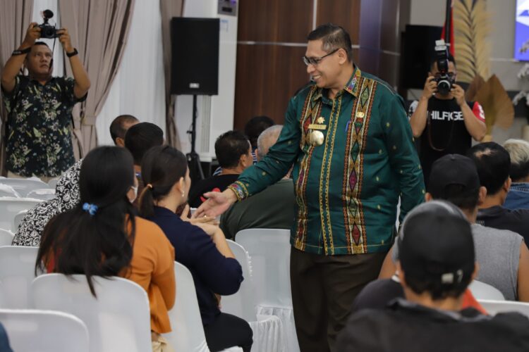 Pjs Wali Kota Pematangsiantar Silaturahmi dan Sosialisasi Tanggap Darurat Tahap II Kepada Pedagang Pasar Horas