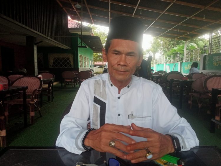 Zainul menduga Irwan menggelapkan uang kas sebesar Rp 62,75 juta, yang bersumber dari pungutan (sumbangan) dari orang tua siswa sebesar Rp 50,75 juta, serta sisa uang kas sebesar Rp 12 juta.