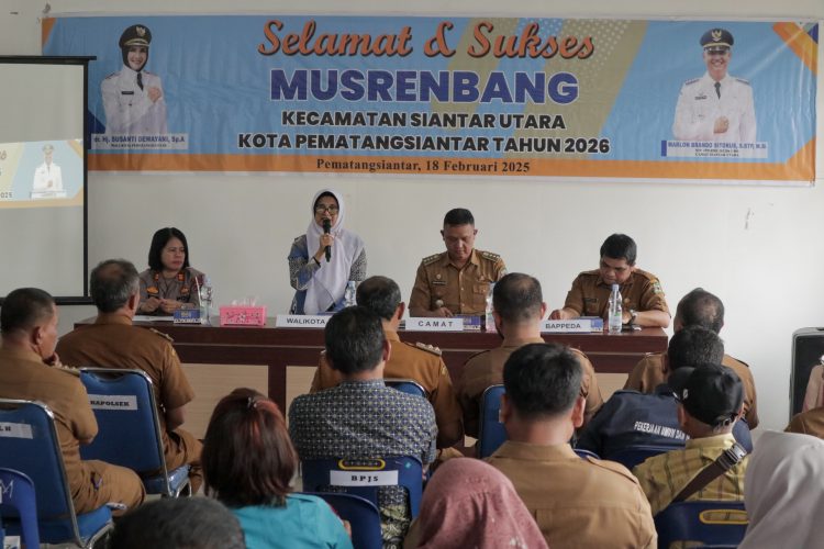 Wali Kota Pematangsiantar dr Susanti Dewayani SpA  membuka Musrenbang RKPD Tingkat Kecamatan Siantar Utara Tahun 2026, di aula Kantor Camat Siantar Utara, Jalan Patuan Anggi Kelurahan Suka Dame, Selasa (18/02/2025)