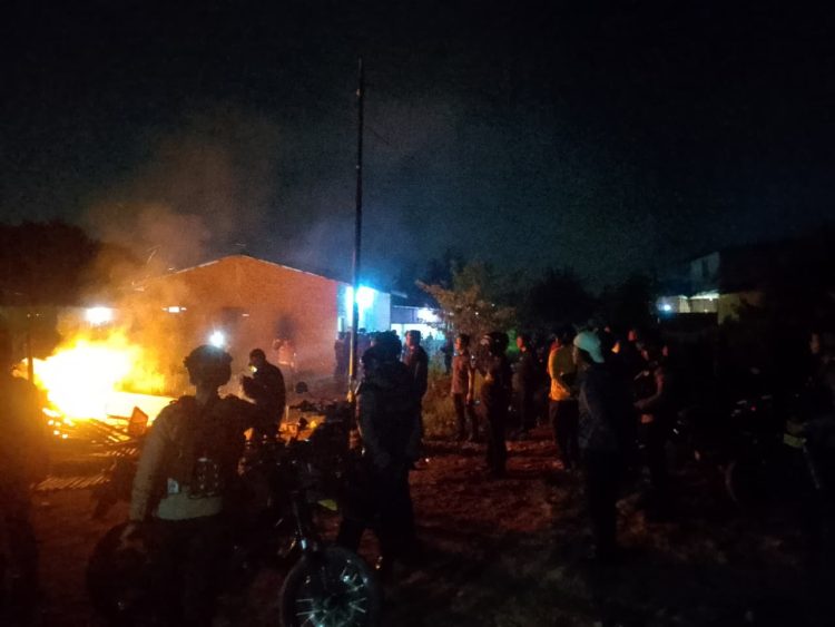Kembali Sasar Jermal, Polrestabes Medan Robohkan dan Bakar Barak Diduga Sarang Narkoba