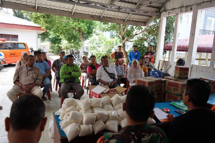 Pemko Pematangsiantar Salurkan Bantuan untuk 30 KK Terdampak Puting Beliung