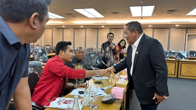 Rapidin Simbolon Perjuangkan 320 Petani Korban Pelanggaran HAM Padang Halaban ke Senayan