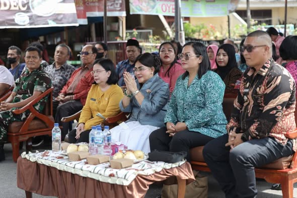 Ketua TP PKK Liswati Wesly Silalahi Hadiri Syukuran Tahun Baru dan Doa Bersama Warga Parhorasan Nauli, Pemko Pematangsiantar Ajak Perkuat Kerukunan