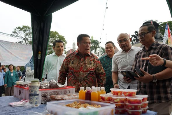 Wali Kota Wesly Silalahi Ramaikan Wisata Takjil Ramadhan Kampung QRIS Bank Sumut, Pemko Pematangsiantar Dorong UMKM dan Semarakkan Kota Toleransi