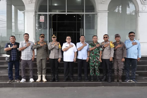Wali Kota Wesly Turun Langsung, Bersama Forkopimda Pantau Pos Pam dan Pos Yan Idul Fitri