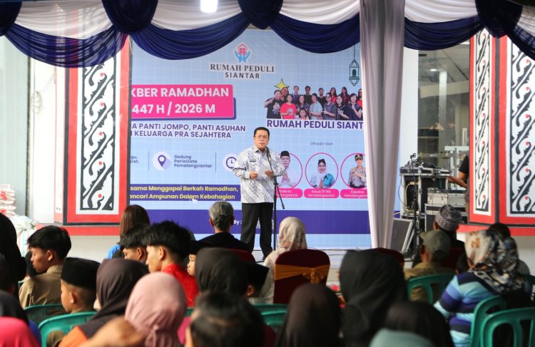 Bersama Anak Panti dan Lansia, Wali Kota Wesly Hadiri Buka Puasa Rumah Peduli Siantar
