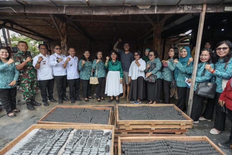 Ketua TP PKK Pematangsiantar Kunjungi Empat UMKM, Dorong Produk Bersih dan Higienis