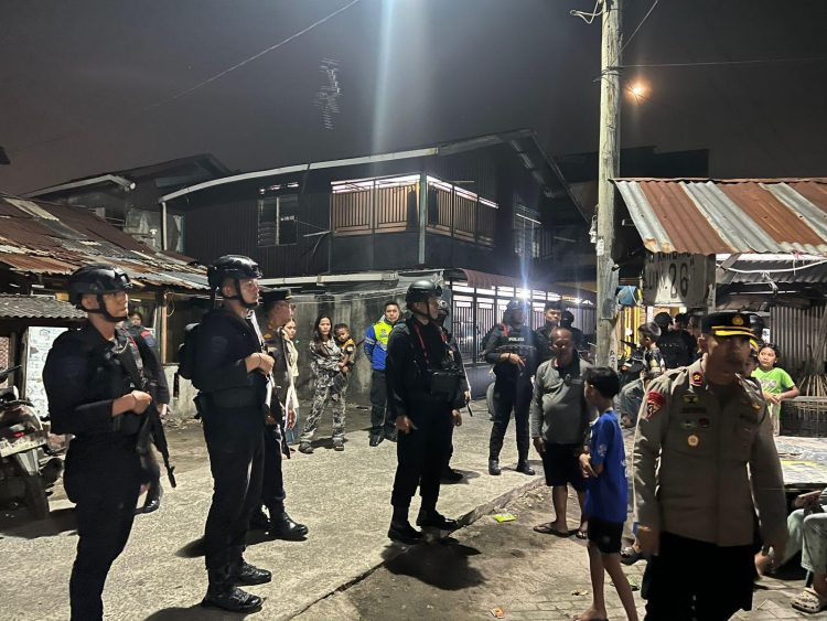 Brimob Sumut Gelar Patroli Skala Besar di Belawan, 22 Personel Turun Jaga Keamanan Malam