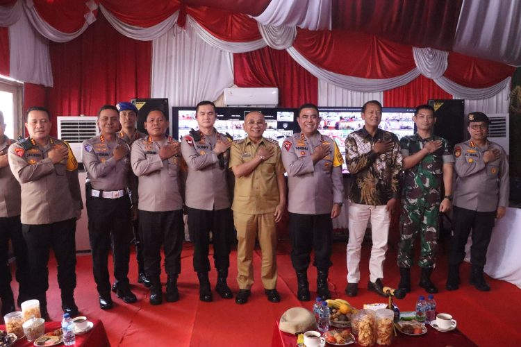 Pantau Pusat Wisata Parapat, Kapolda Sumut Fokuskan Pengamanan Arus Balik Lebaran 1447 H