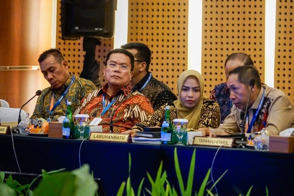 Wali Kota Wesly Silalahi Hadiri RUPS Bank Sumut, Dorong Lompatan ke KBMI 2