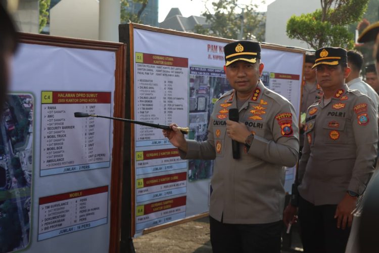 Apel Dipimpin Jean Calvijn, Pengamanan Aksi di Kantor Gubernur Sumut Berlangsung Kondusif