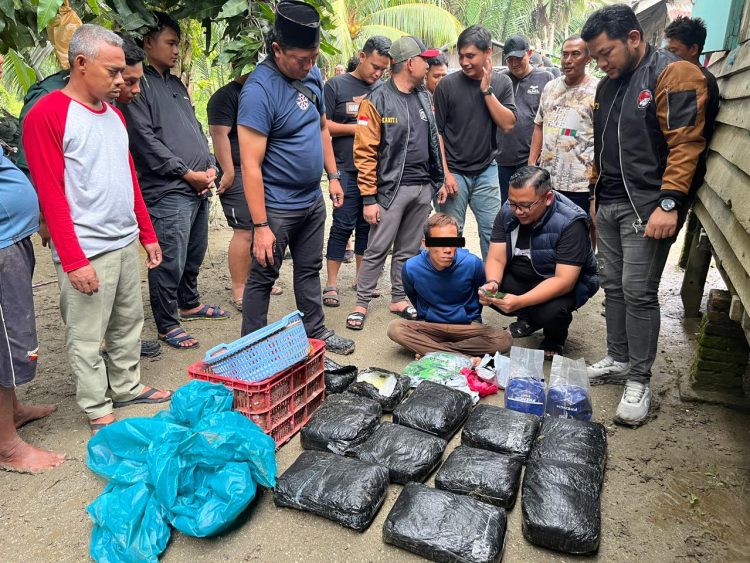 Polrestabes Medan Amankan Ribuan Vape, 2 Kg Sabu, dan 24 Ribu Ekstasi dari Sindikat Internasional