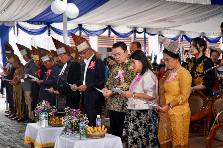 Wali Kota Wesly Silalahi Bernostalgia di GKPS Efrata, Kenang Tempat Baptis dan Penguatan Iman Masa Kecil