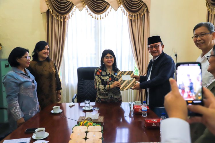 Ny Liswati Wesly Silalahi Perkuat Kolaborasi Pendidikan Kristen demi Wujudkan Generasi Emas Pematangsiantar