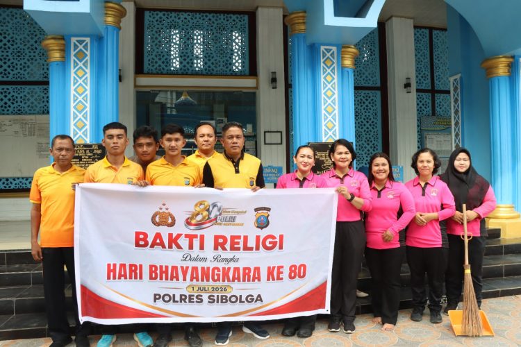 Sambut HUT Bhayangkara Ke-80, Polres Sibolga Gelar Bakti Religi dan Bersihkan Rumah Ibadah