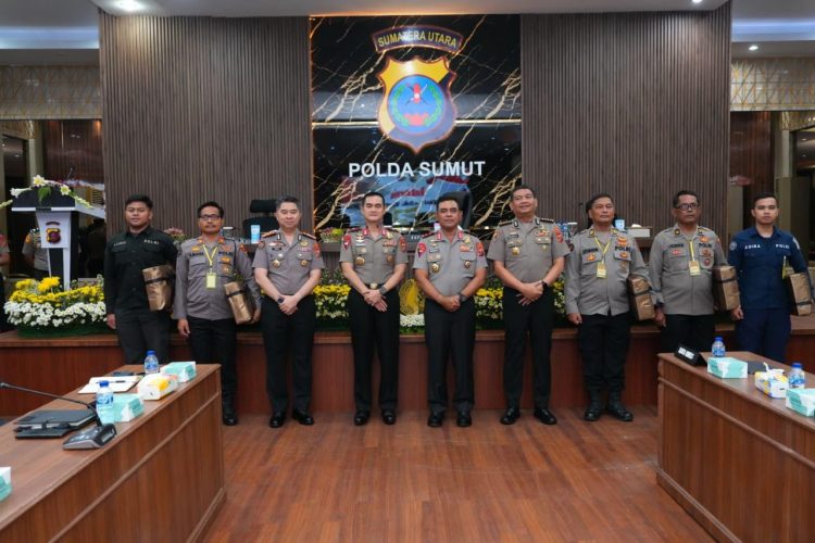 Bharada Rendika Lubis Antar Brimob Polda Sumut Raih Penghargaan Admin Media Sosial Terbaik