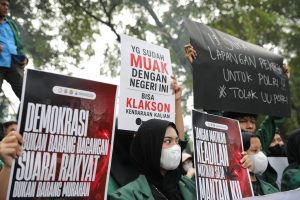 Kapolrestabes Medan Dampingi Ketua DPRD Sumut Teken Fakta Integritas 9 Tuntutan Mahasiswa