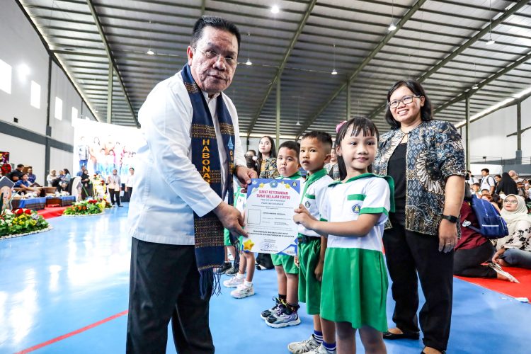 Wesly dan Liswati Lepas 784 Anak PAUD-SAB, Siapkan Generasi Emas Pematangsiantar Menuju Masa Depan Gemilang