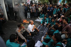 DPRD Sumut Didesak Transparan, Mahasiswa Minta 10 Tuntutan Dipublikasikan ke Publik