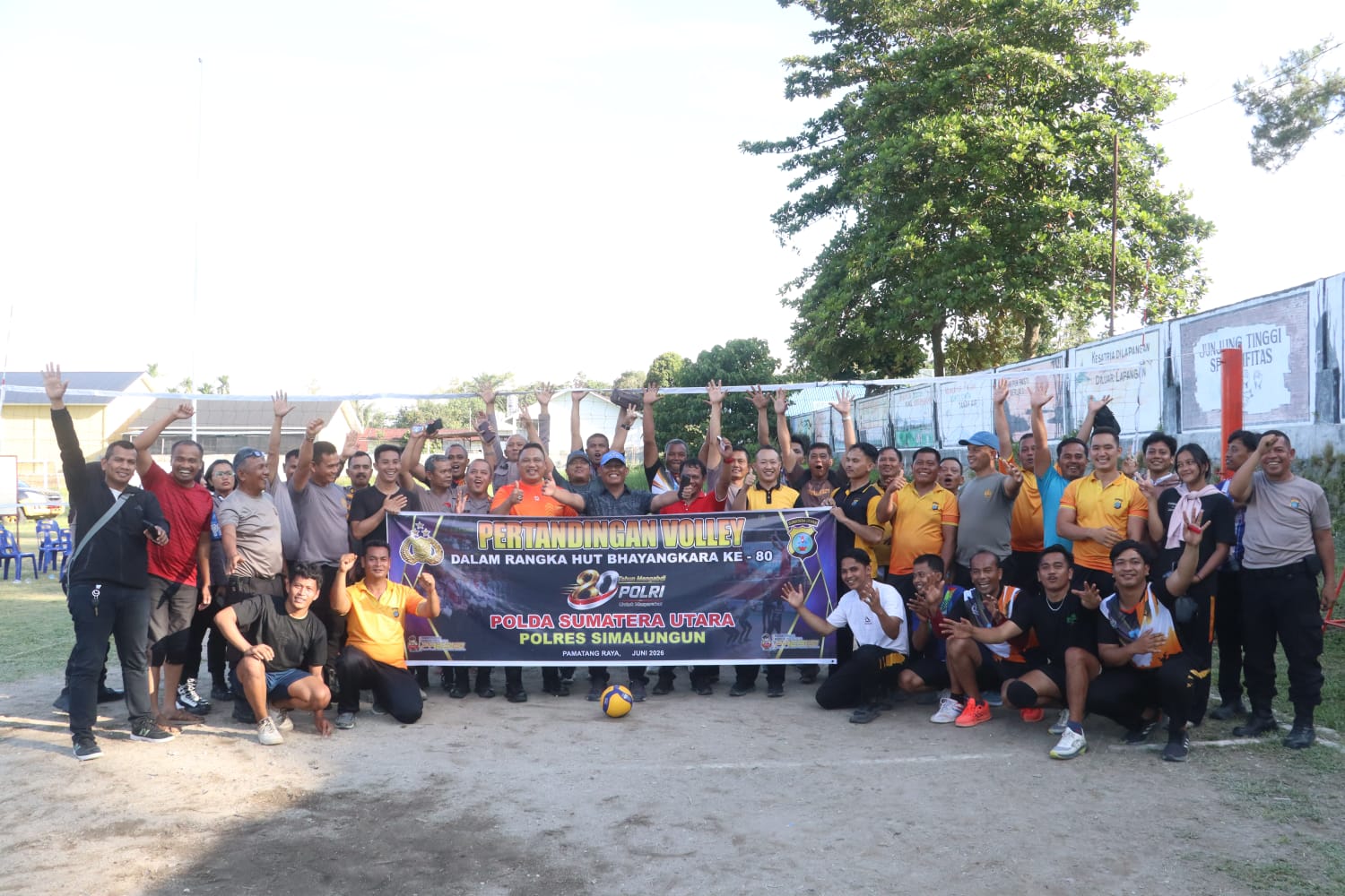 Kapolres Simalungun Gelorakan Semangat Kebersamaan, Sat Samapta Juarai Turnamen Voli HUT Bhayangkara ke-80