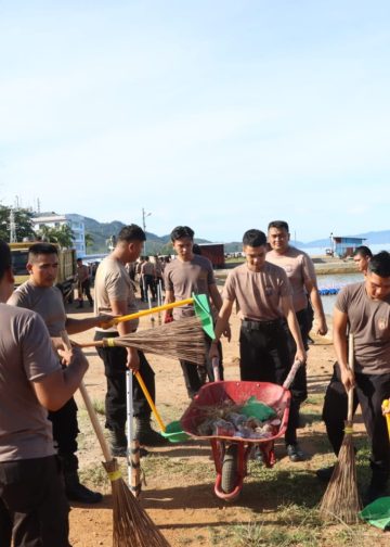 Hari Bhayangkara ke-80, Polres Sibolga Wujudkan Pengabdian Lewat Aksi Hijau di Pesisir Kota