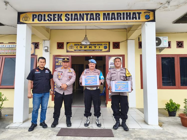 Sambut HUT Bhayangkara ke-80, AKP David Eka Putra Datangi Gubuk Lansia dan Serahkan Bantuan Sosial