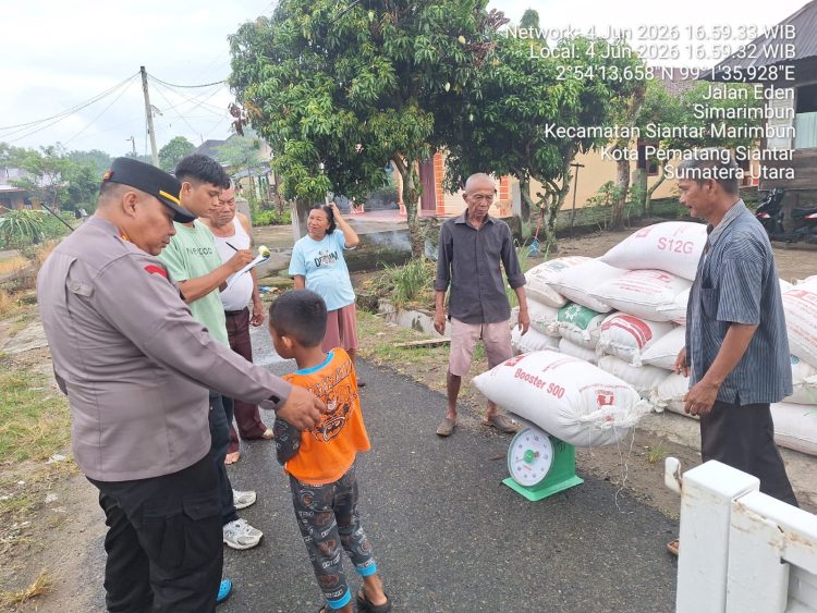 Kapolsek Siantar Marihat Dampingi Petani Jual 1,2 Ton Jagung ke Bulog