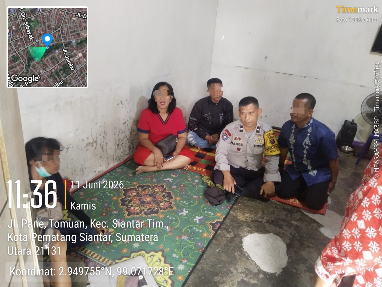 Bhabinkamtibmas Polsek Siantar Timur Selesaikan Kasus Pelemparan Rumah Lewat Mediasi Humanis