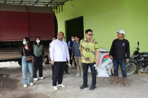 Arri Sembiring Ajak Mahasiswa UHNP Turun ke Lapangan, Kolaborasi Kampus dan DLH Diperkuat Lewat Konsep Hexa-Helix