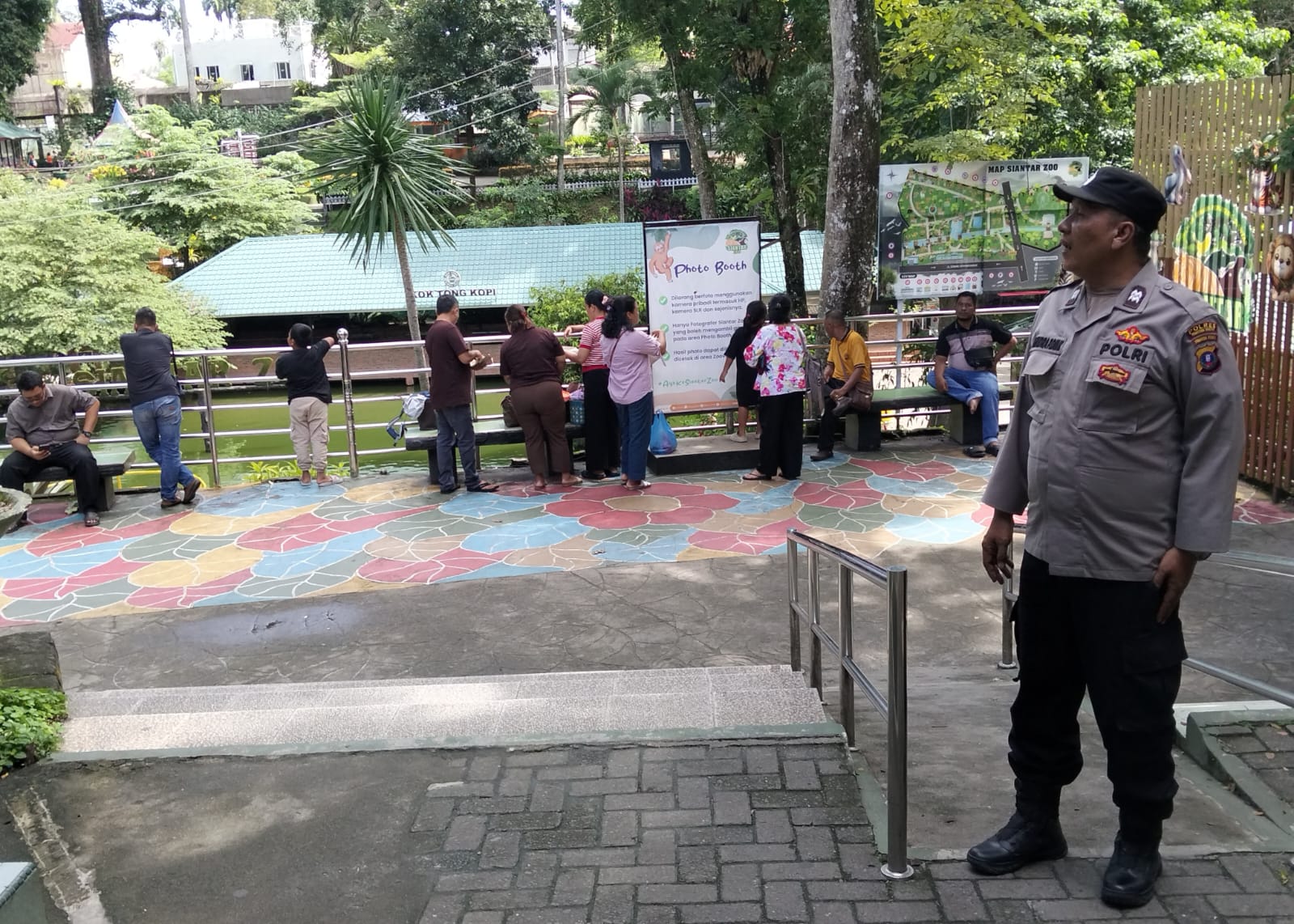 Ciptakan Rasa Aman di Ruang Publik, Bhabinkamtibmas Polsek Siantar Barat Gelar Patroli Objek Vital