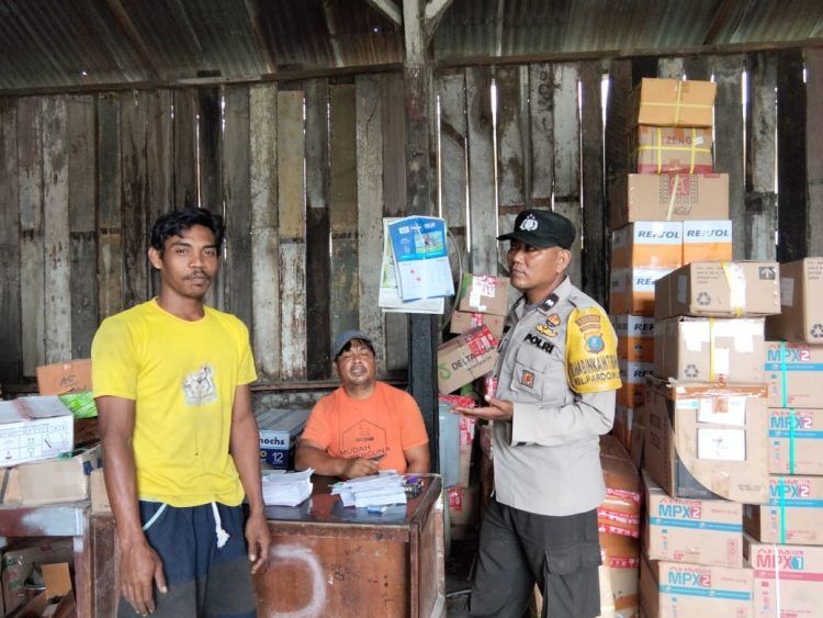 Antisipasi Kebakaran di Tengah Cuaca Panas, Bhabinkamtibmas Polsek Siantar Timur Sambangi Gudang Ekspedisi Lewat Program DDS