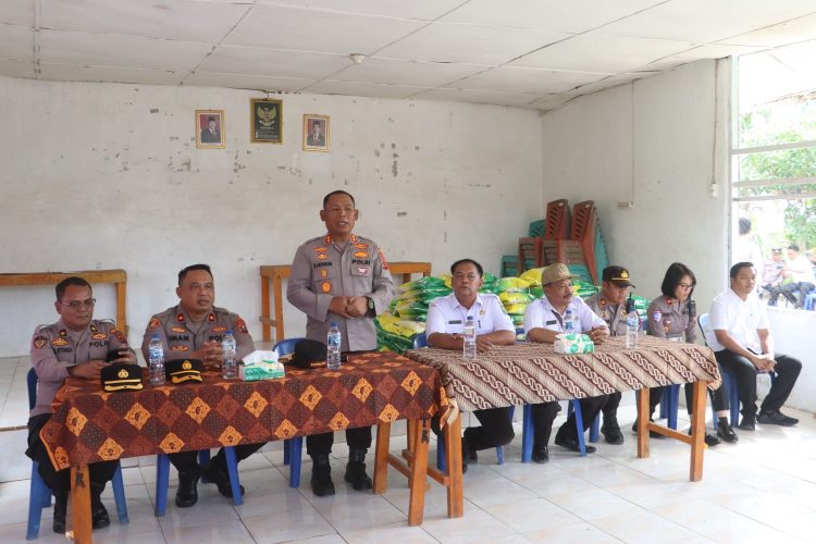 Pulihkan Harapan Korban Puting Beliung, Kapolres Simalungun Turun Langsung Salurkan 200 Sak Beras dan 150 Lembar Seng