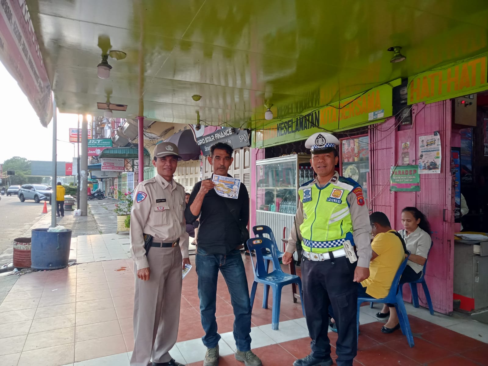 Cegah Kemacetan dan Laka Lantas, Sat Lantas Polres Pematangsiantar Ingatkan Sopir Bus Jangan Parkir Sembarangan