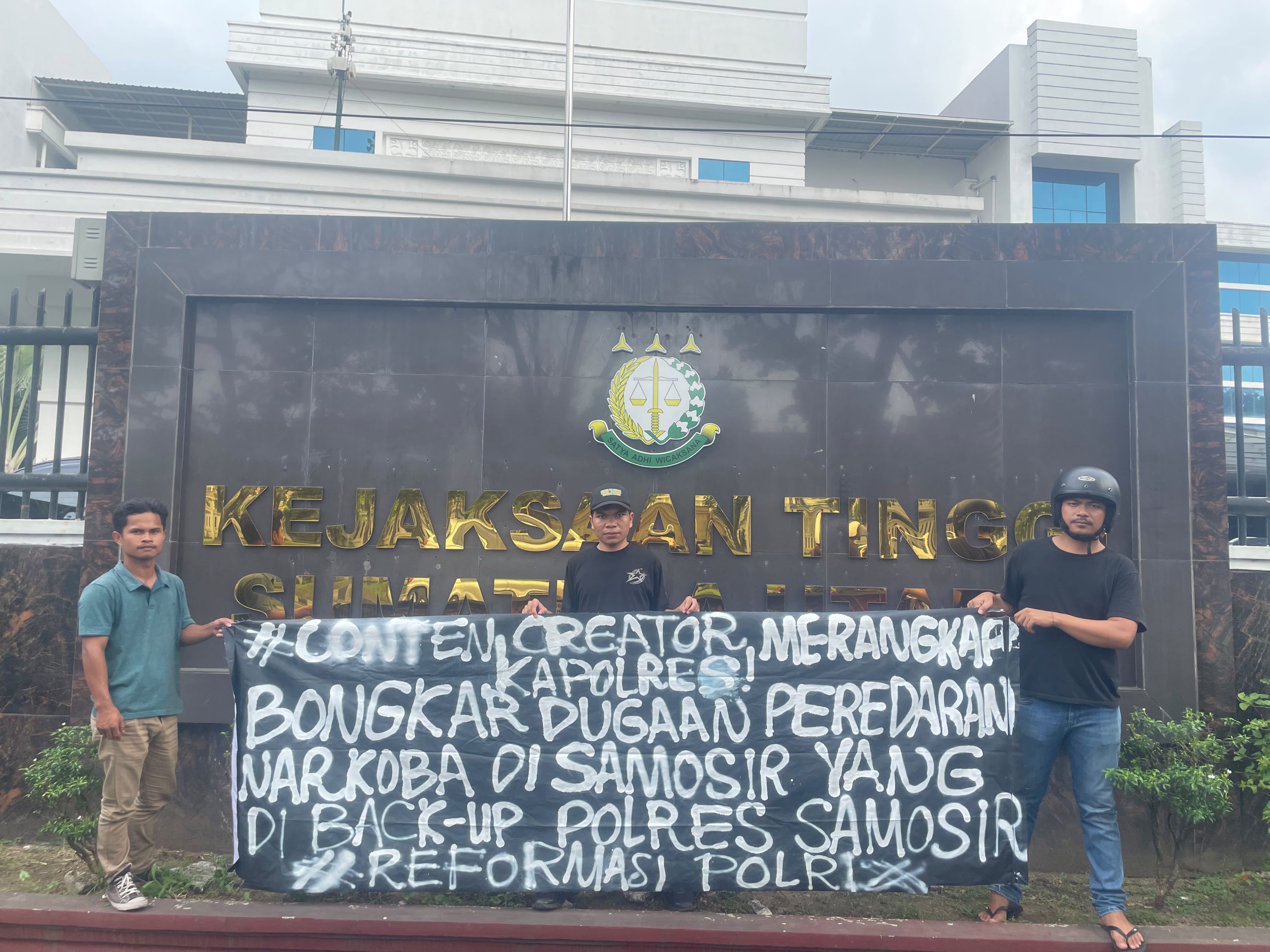 Konsolidasi Mahasiswa Berujung Aksi, GEMAPEDES Kepung Titik Strategis Medan Soroti Penanganan Kasus Dugaan Narkoba Oknum Polisi Di Polres Samosir
