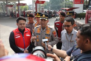 Polrestabes Medan Kawal Langsung Distribusi BBM, 11 Mobil Tangki Dikawal hingga Tiba di SPBU