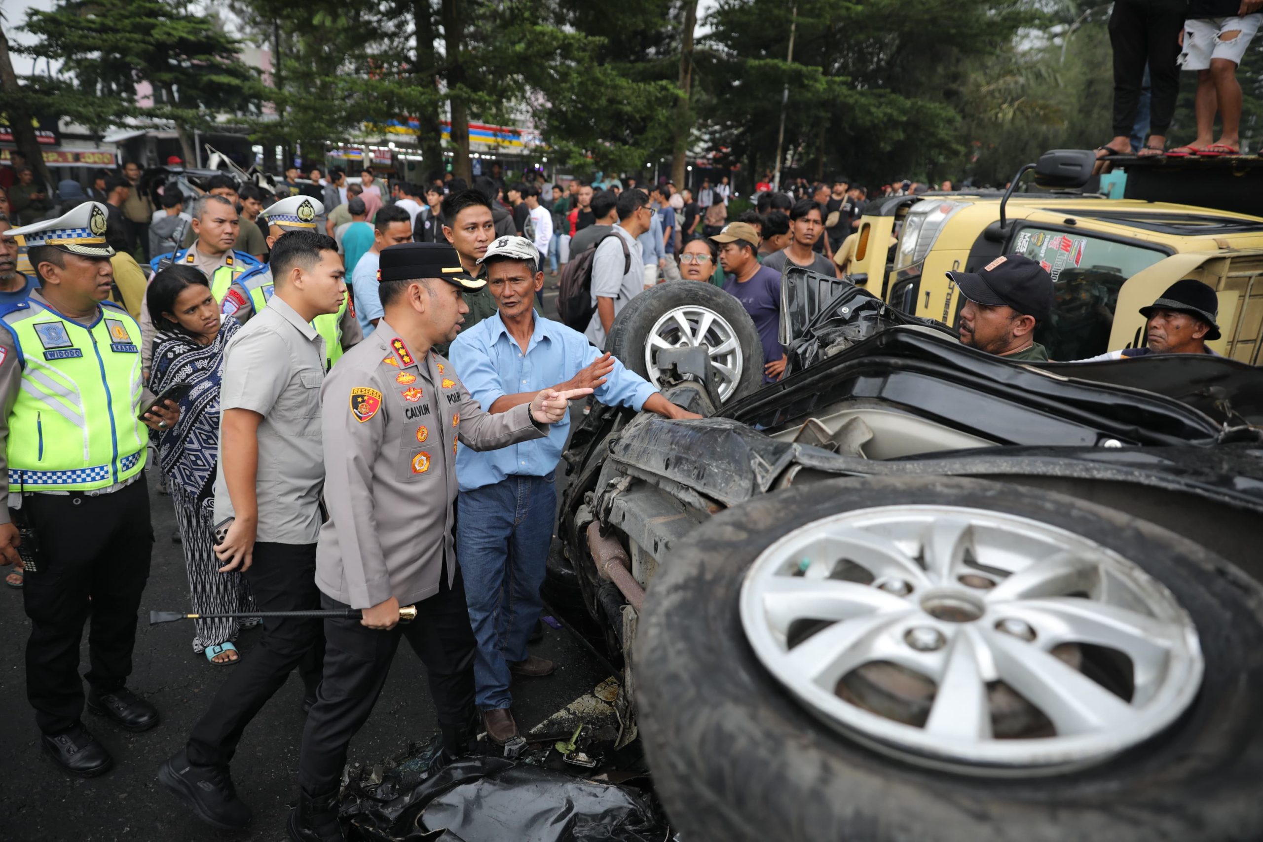 Kecelakaan Maut di Sibolangit: 4 Tewas dan 8 Korban Luka, Kapolrestabes Medan Pimpin Evakuasi