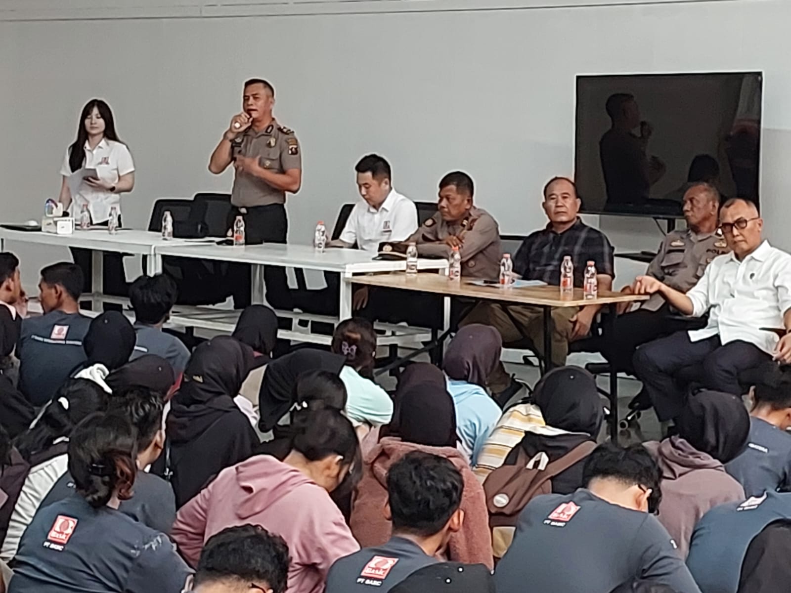 Empat Fungsi Kepolisian Turun Bersama, Polsek Bosar Maligas Bekali Karyawan PT Basic Kesadaran Hukum dan Bahaya Narkoba