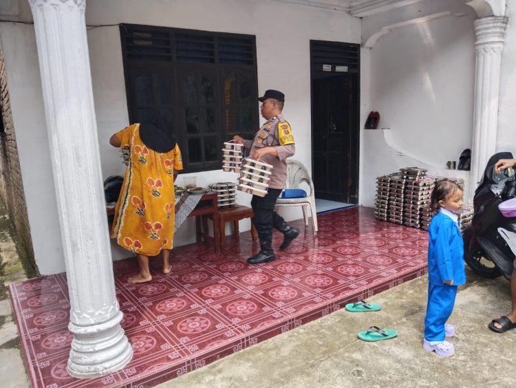 Pastikan Tepat Sasaran, Polsek Siantar Martoba Monitoring Penyaluran Makanan Bergizi Gratis di Posyandu Air Bersih