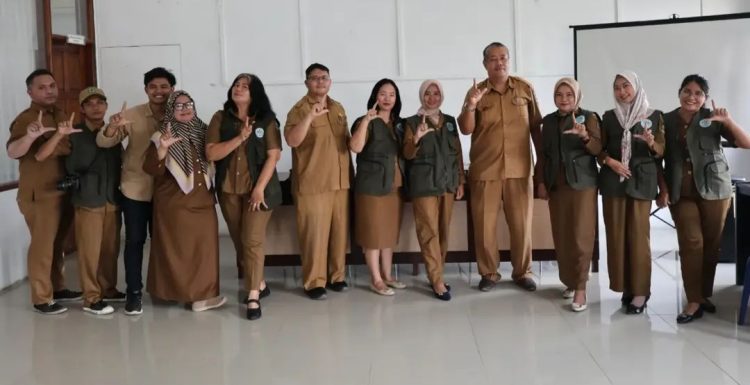 Arri Sembiring Perkuat Gerakan Peduli Lingkungan, DLH Pematangsiantar Kukuhkan Kader dari Seluruh Kecamatan