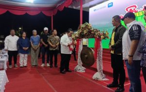 Dandim 0207/Simalungun Letkol Inf Agus Mochtadi Sukses Satukan Ribuan Warga, Wali Kota Pematangsiantar Wesly Silalahi Resmi Buka Festival Rakyat Nobar Bola Gembira