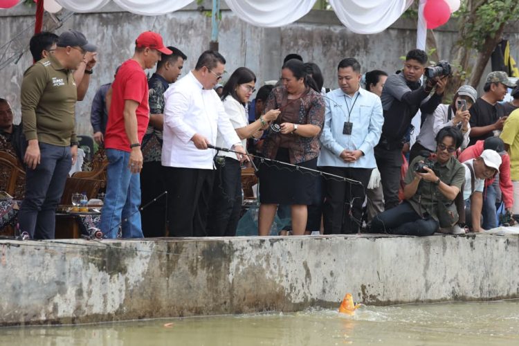 Wali Kota Wesly Silalahi Ajak Warga Isi Kemerdekaan dengan Kebersamaan, Mancing Bareng Semarakkan HUT ke-81 RI