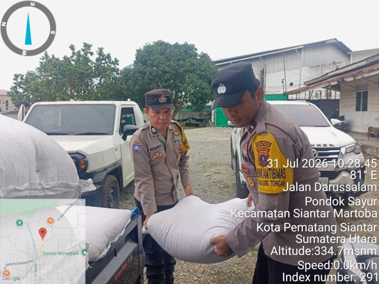 Sinergi Polri dan Petani! Bhabinkamtibmas Kawal Penjualan 2.500 Kg Jagung Hasil Panen ke Bulog Pematangsiantar