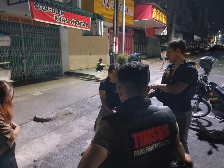 Tak Kenal Waktu! Timsus Dayok Mirah Polres Pematangsiantar Patroli hingga Dini Hari, Pastikan Kota Tetap Kondusif