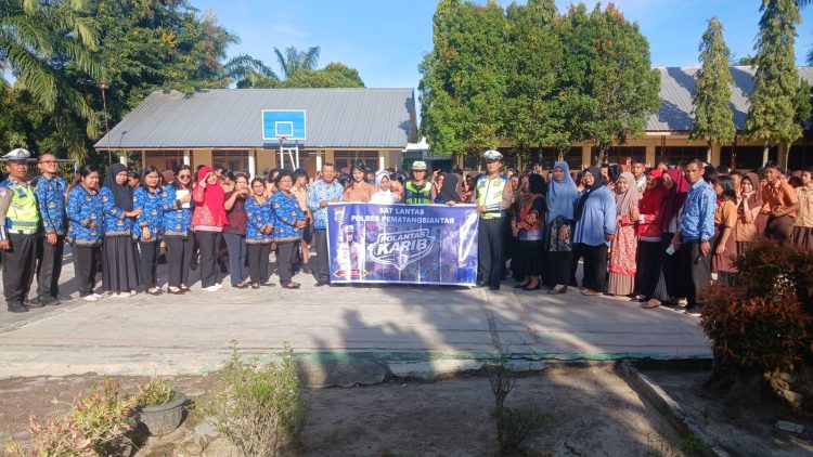 Heboh di Jalan Darussalam, Pria Tiba-Tiba Terjatuh Saat Perbaiki Kendaraan, Polsek Siantar Martoba Sigap Amankan TKP
