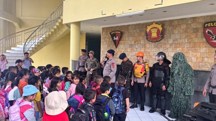 Bukan Sekadar Kunjungan, Brimob Nias Tanamkan Disiplin dan Keberanian kepada 37 Anak PPA