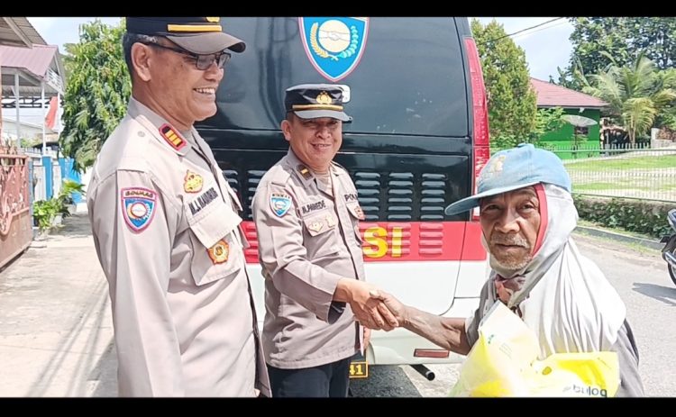 Jelang HUT RI ke-81, Sat Binmas Polres Pematangsiantar Berbagi untuk Panti Pemulihan dan Warga Kurang Mampu