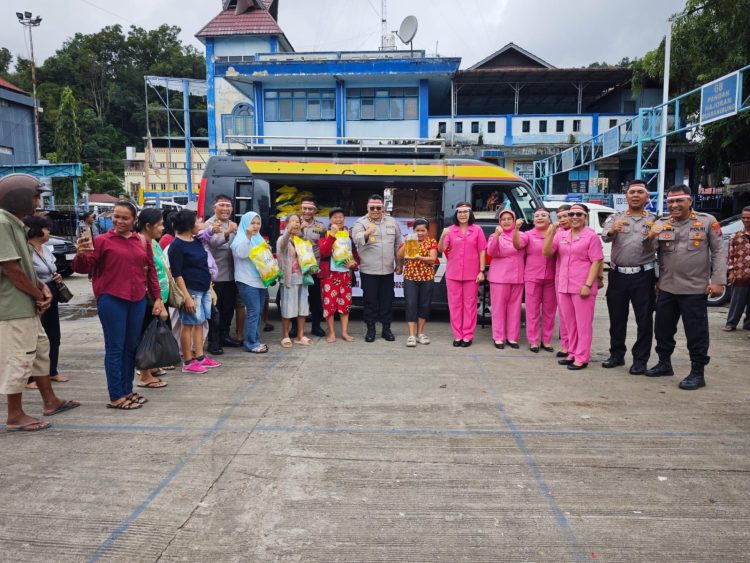 Jelang HUT RI ke-81, Polres Sibolga Gelar Pangan Murah: 500 Kg Beras dan 300 Liter Minyak Diburu Warga