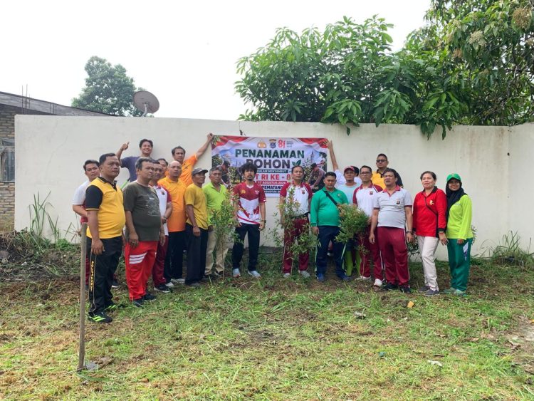 Tak Hanya Berantas Kejahatan, Satreskrim Pematangsiantar Hijaukan Lapangan Tembak Aspol